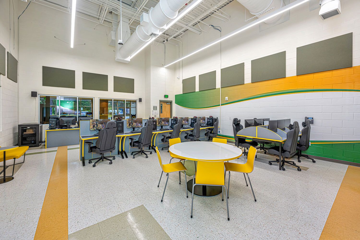 MediaTech_SummervilleHS011.jpg